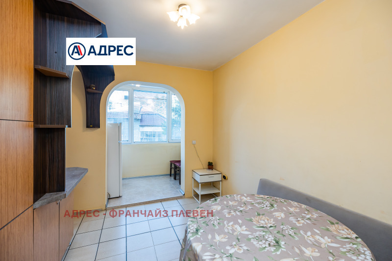 Продава 3-СТАЕН, гр. Плевен, Сторгозия, снимка 2 - Апартаменти - 53504796