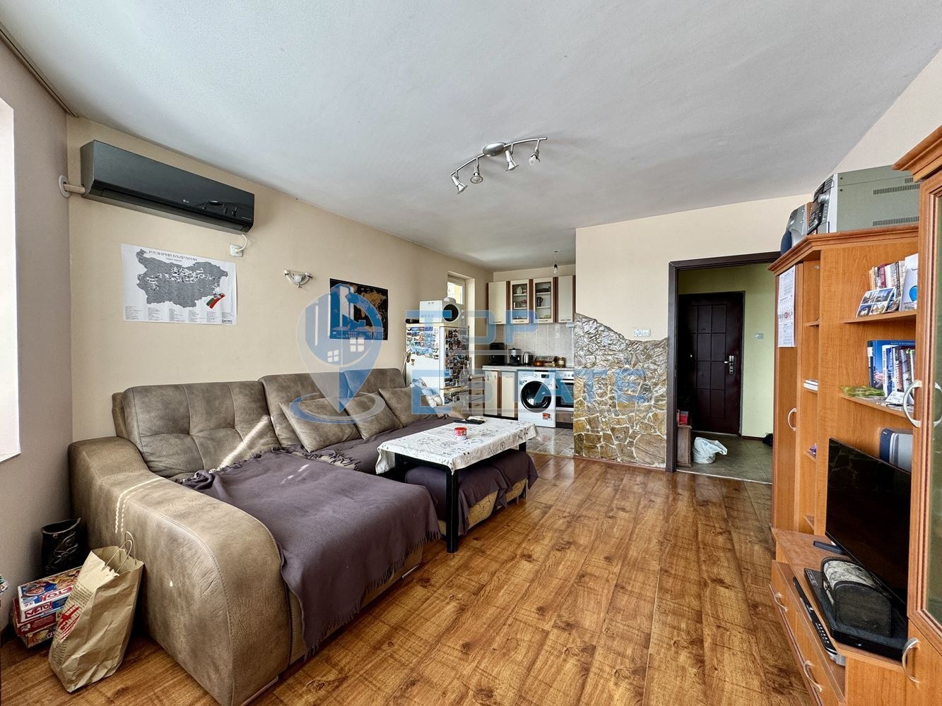 Продава 2-СТАЕН, гр. Велико Търново, Колю Фичето, снимка 2 - Апартаменти - 53607552