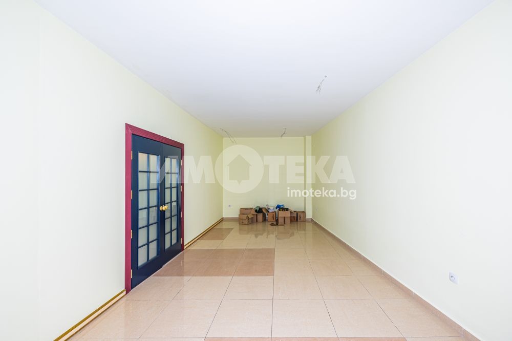 Продава ОФИС, гр. Пловдив, Център, снимка 2 - Офиси - 49123514