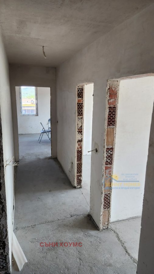 Продава 3-СТАЕН, гр. Велико Търново, Зона Б, снимка 2 - Апартаменти - 52649218