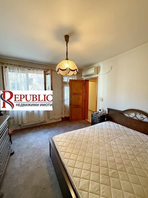 Продава 3-СТАЕН, гр. Варна, Окръжна болница-Генерали, снимка 3 - Апартаменти - 54614369