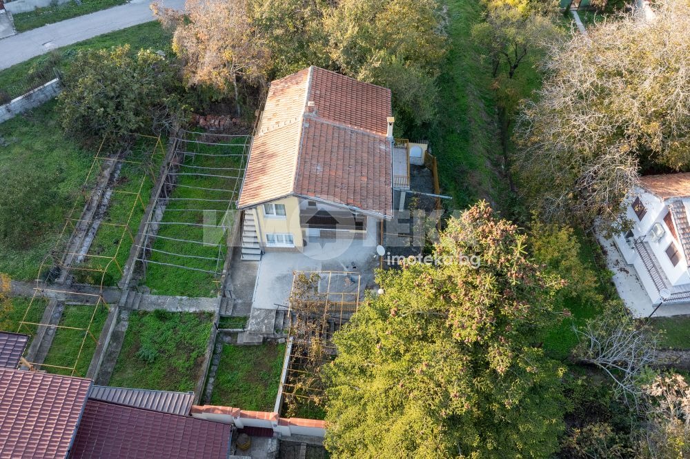 Продава КЪЩА, гр. Балчик, област Добрич, снимка 2 - Къщи - 49330306