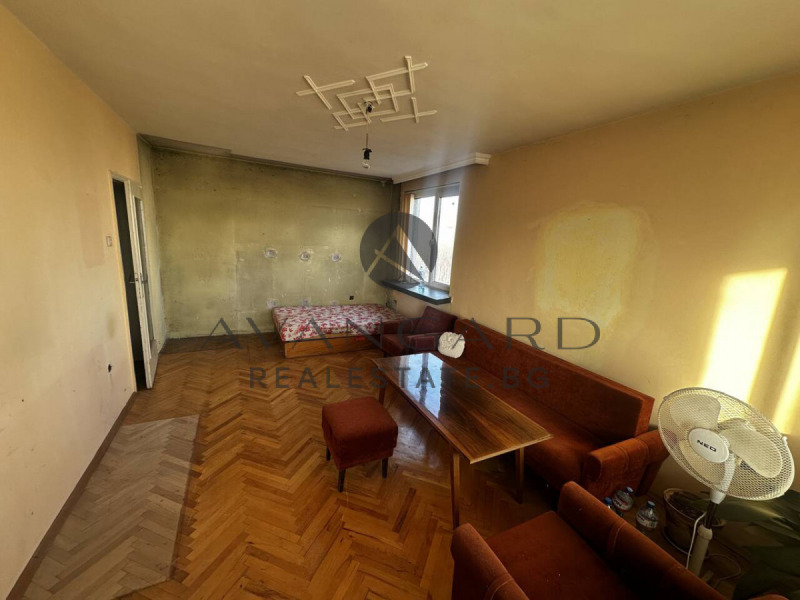 For Sale  1 bedroom Plovdiv , Tsentar , 70 sq.m | 38648930 - image [2]