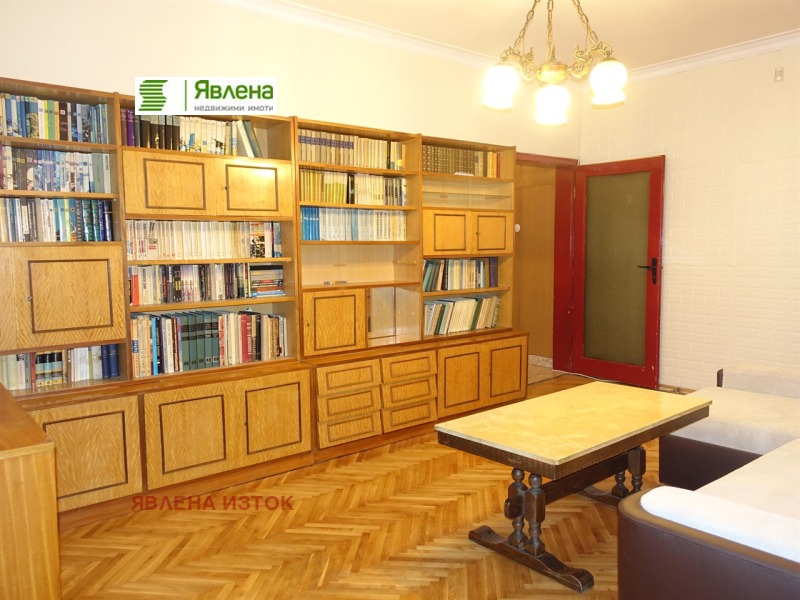 Продава 2-СТАЕН, гр. София, Хладилника, снимка 2 - Апартаменти - 53030113