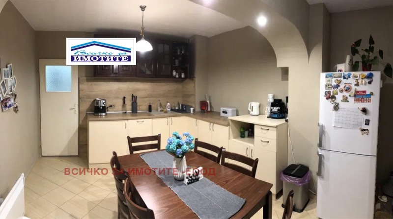 En venta  2 dormitorios Ruse , Druzhba 3 , 82 metros cuadrados | 99902366 - imagen [3]