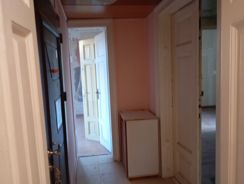 Продава 3-СТАЕН, гр. София, Център, снимка 9 - Апартаменти - 52526004