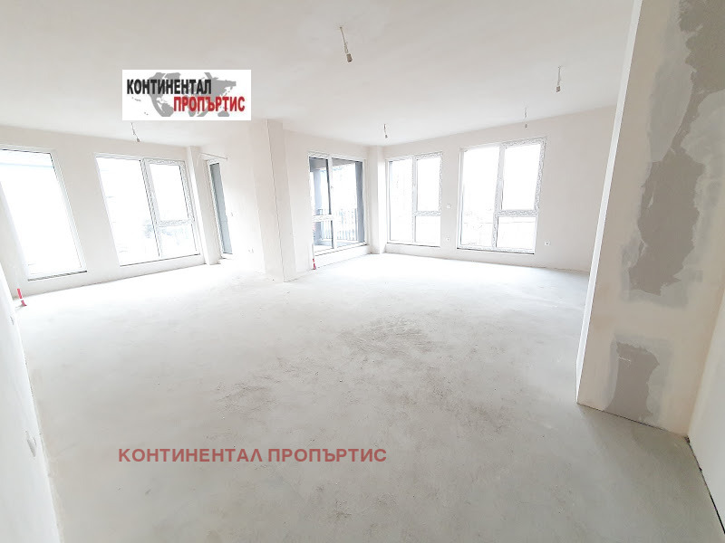 Продава  4-стаен град София , Център , 140 кв.м | 60362475