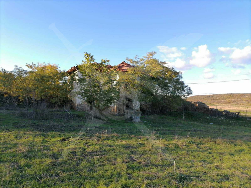 Продава ПАРЦЕЛ, с. Манастир, област Варна