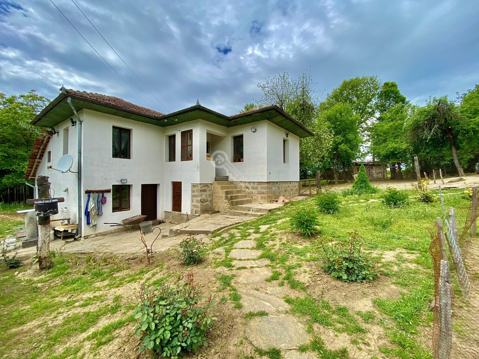 Продава КЪЩА, гр. Елена, област Велико Търново, снимка 2 - Къщи - 45522419