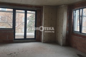 Продава 3-стаен град София Овча купел - [1] 