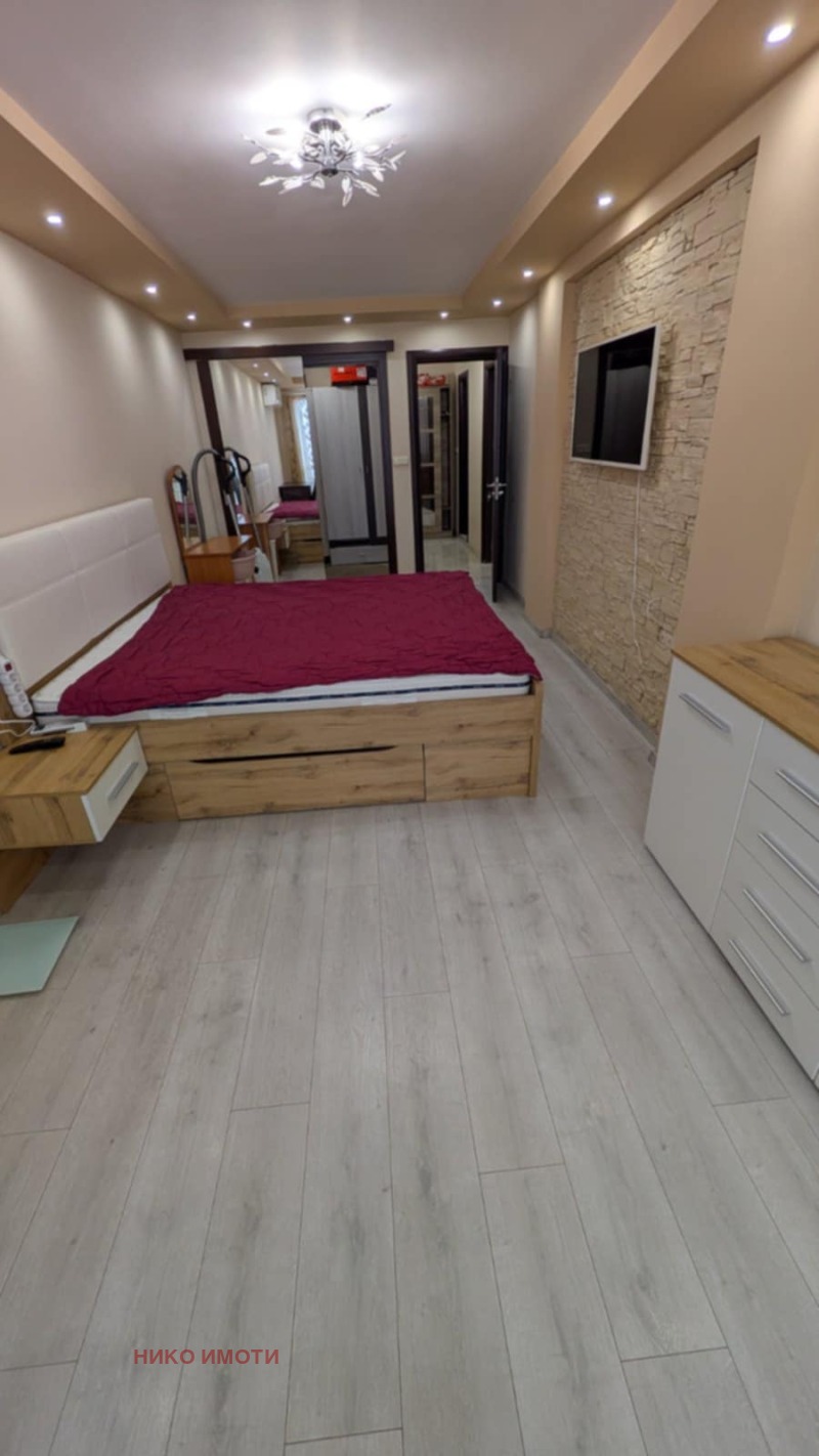 Zu verkaufen  1 Schlafzimmer Plowdiw , Mladeschki Halm , 90 qm | 82155438 - Bild [2]