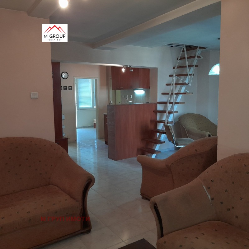 De vânzare  2 dormitoare Plovdiv , Țentâr , 79 mp | 66773351