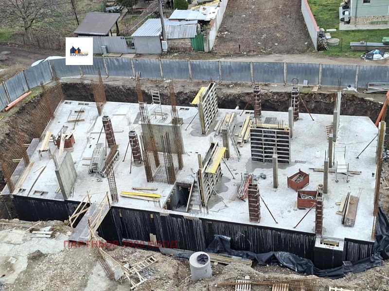 Продава 3-СТАЕН, гр. София, Левски В