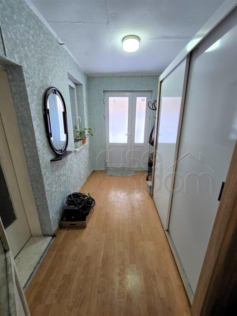 Продава ЕТАЖ ОТ КЪЩА, гр. Русе, Център, снимка 7 - Етаж от къща - 53314557