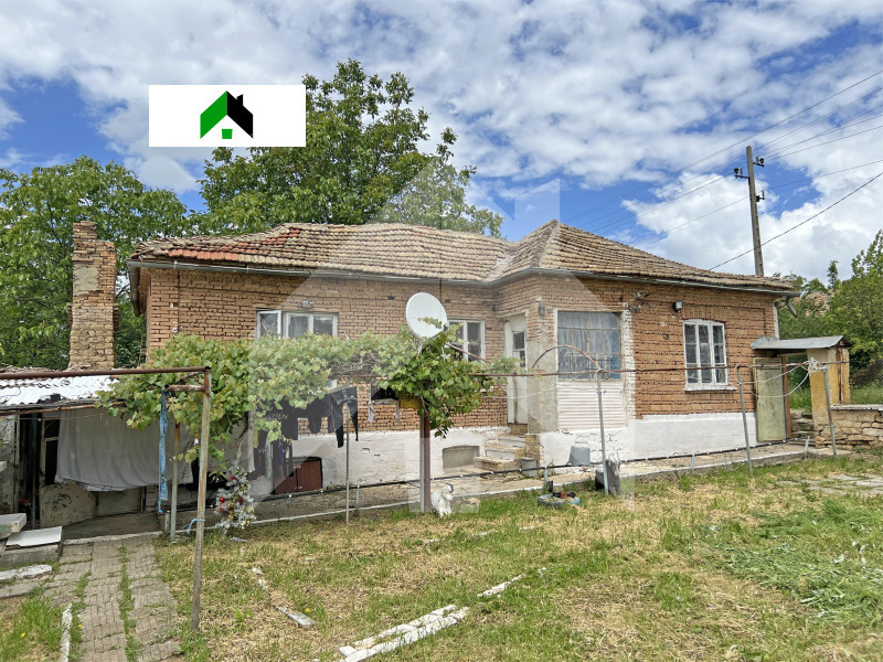 Продава КЪЩА, гр. Нови пазар, област Шумен, снимка 1 - Къщи - 47057045