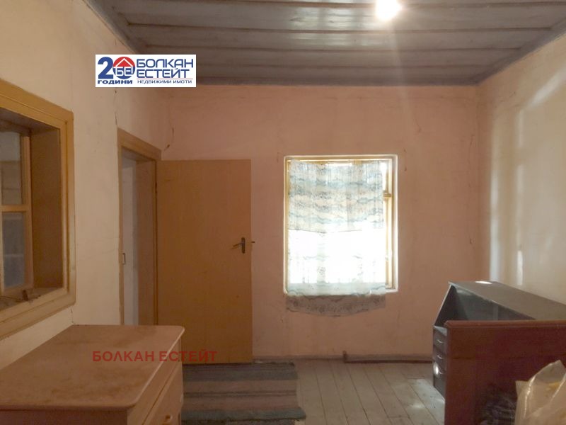 Продава КЪЩА, с. Куцина, област Велико Търново, снимка 11 - Къщи - 51013744