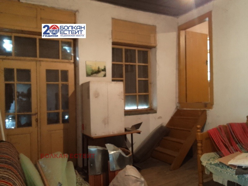 Продава КЪЩА, с. Куцина, област Велико Търново, снимка 6 - Къщи - 51013744