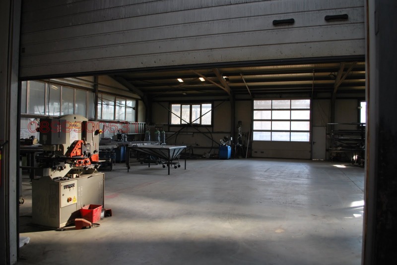 Продава СКЛАД, гр. Божурище, област София област