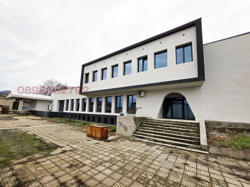 Продава ПРОМ. ПОМЕЩЕНИЕ, гр. Шумен, Добруджански, снимка 5 - Производствени сгради - 53071193