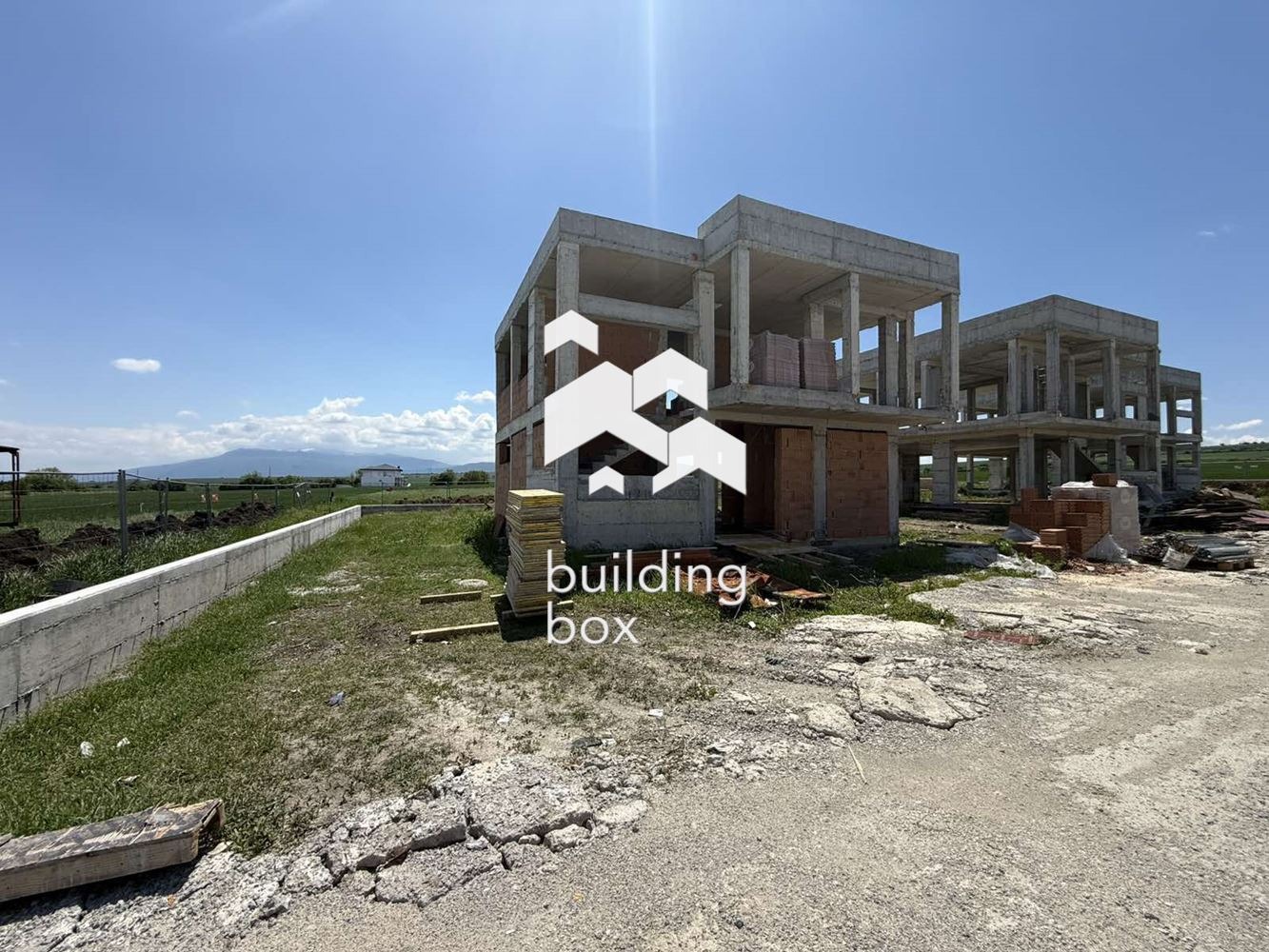Продава КЪЩА, с. Гурмазово, област София област