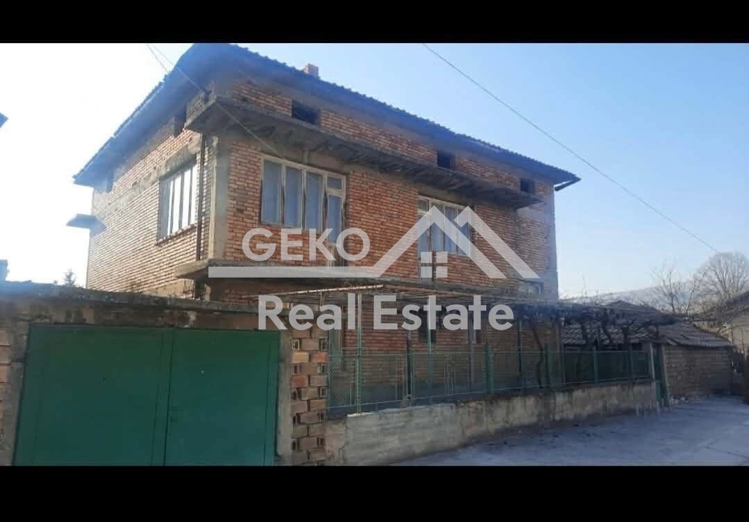 Продава  Къща област Пловдив , с. Ново село , 232 кв.м | 64308461