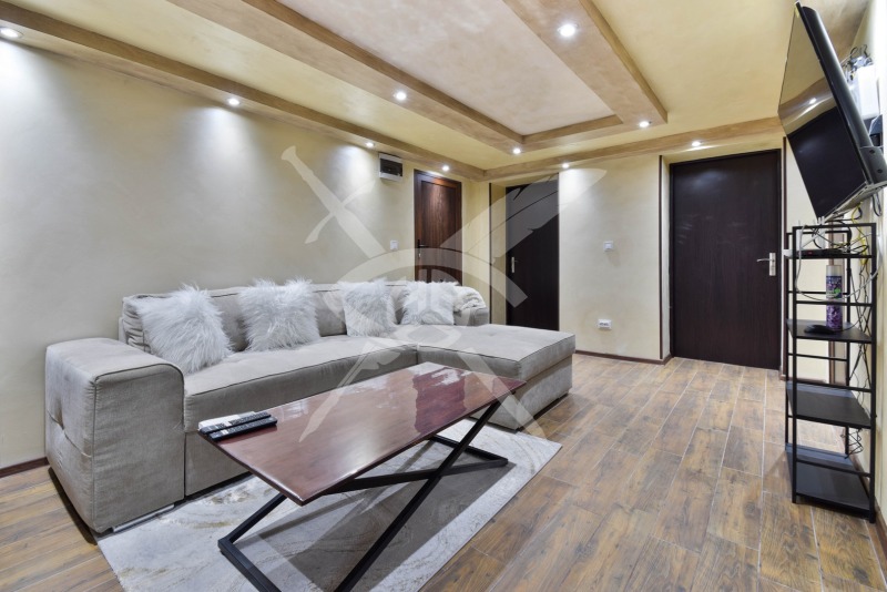 Продава МНОГОСТАЕН в град София, Център - 121 кв.м / 249 000 € » 487 001.67 лв., ЕКС НВД ООД