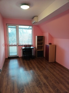 2 camere da letto Hadgi Dimitar, Sofia 6