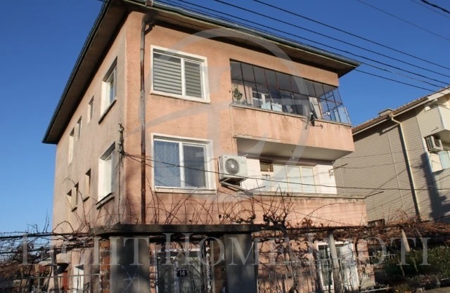 Продава ЕТАЖ ОТ КЪЩА, гр. Пловдив, Коматево, снимка 10 - Етаж от къща - 52831373