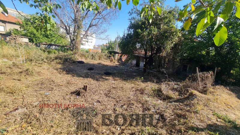 À vendre  Parcelle Rouse , Droujba 1 , 747 m² | 94637586