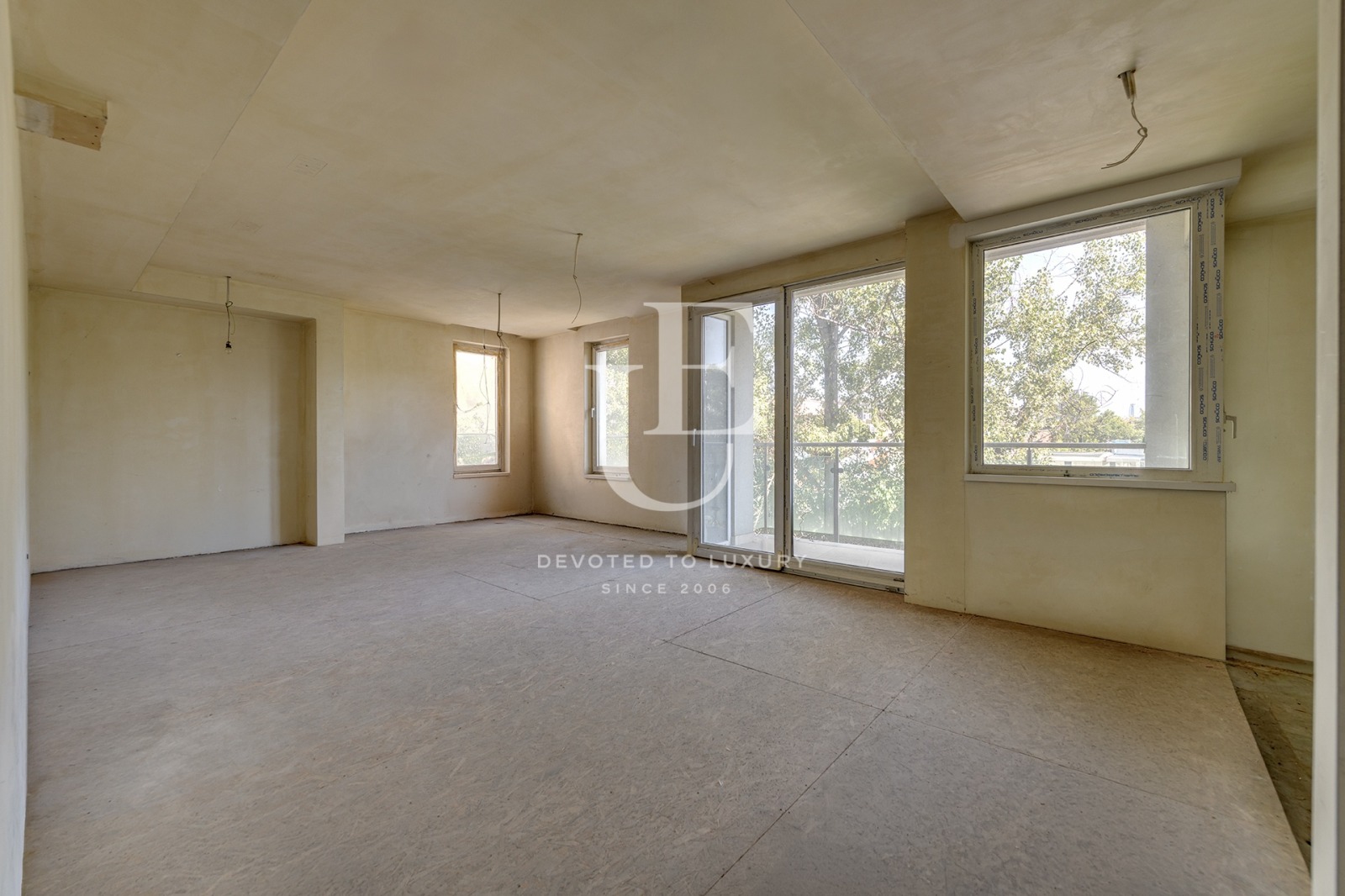 Продава 3-СТАЕН, гр. София, Изток, снимка 2 - Апартаменти - 55851492