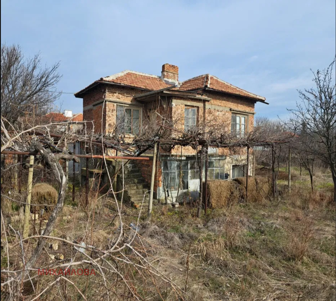 Продава КЪЩА, с. Великан, област Хасково