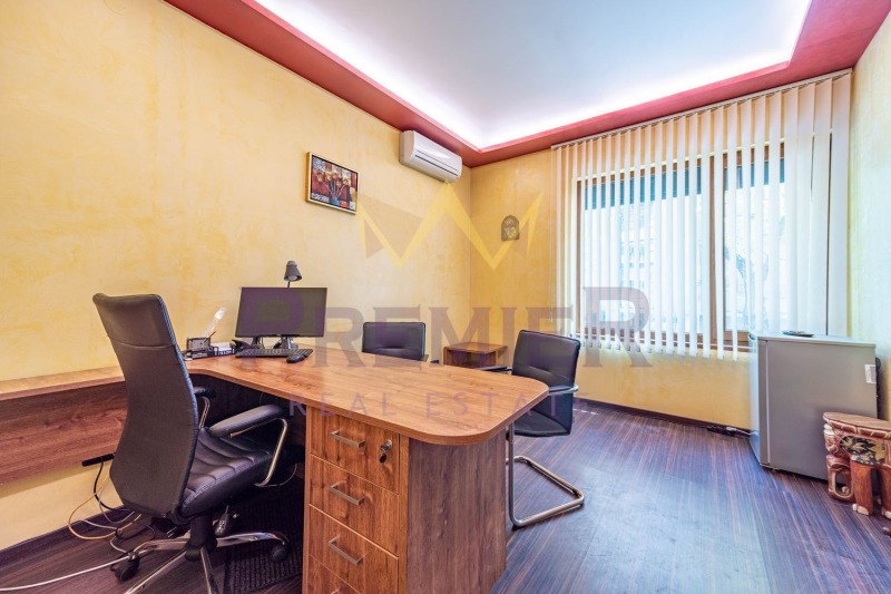 Te koop  Kantoor Varna , Tsentar , 120 m² | 94027219 - afbeelding [5]