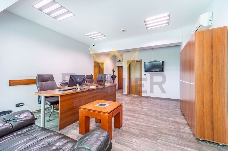 Te koop  Kantoor Varna , Tsentar , 120 m² | 94027219 - afbeelding [4]