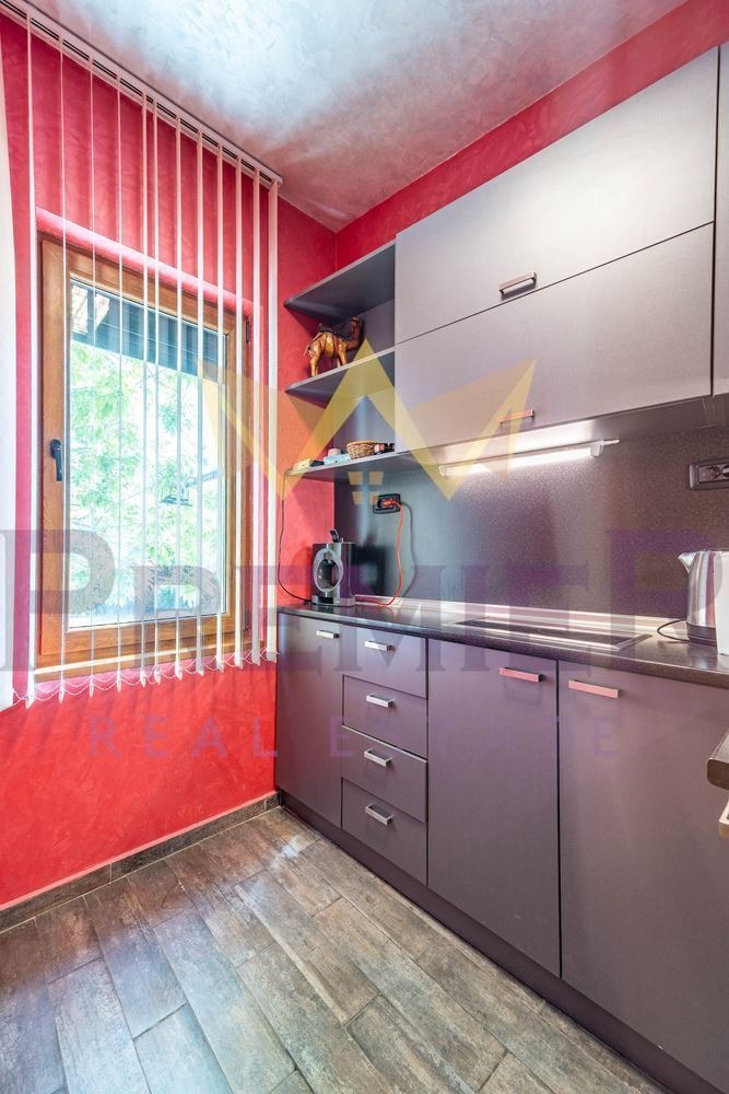 Te koop  Kantoor Varna , Tsentar , 120 m² | 94027219 - afbeelding [9]