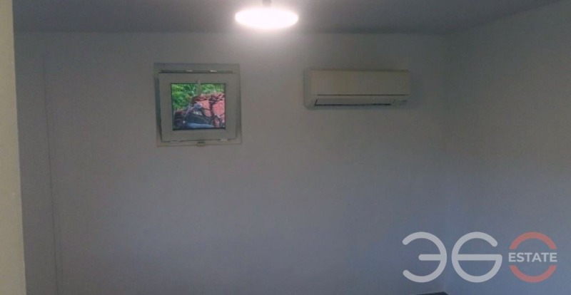 Продава ВИЛА, гр. Варна, м-т Крушките, снимка 10 - Вили - 53170223