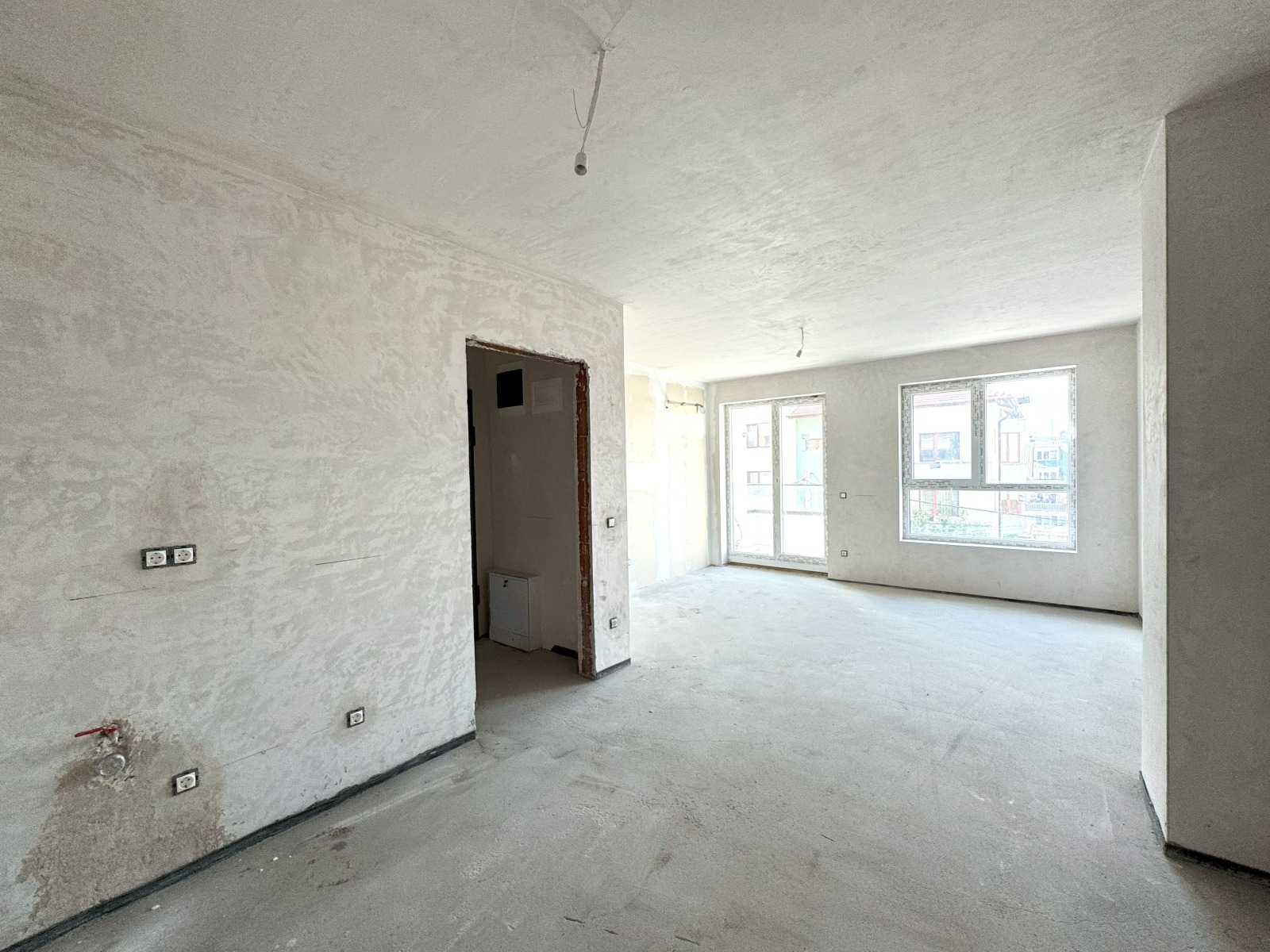 Продава 3-СТАЕН, гр. София, Център, снимка 2 - Апартаменти - 54341067