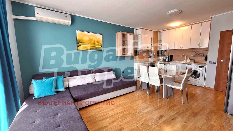 En venta  2 dormitorios región Dóbrich , Kavarna , 94 metros cuadrados | 35202204
