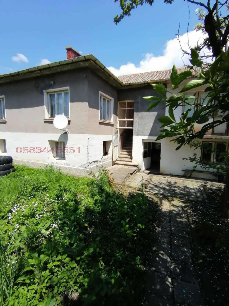 Продава КЪЩА, с. Гюешево, област Кюстендил, снимка 2 - Къщи - 52786198