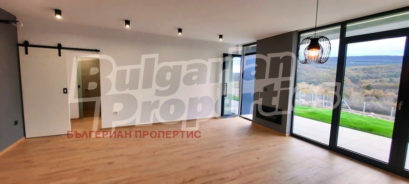 Продава КЪЩА, с. Църква, област Добрич, снимка 3 - Къщи - 53517999