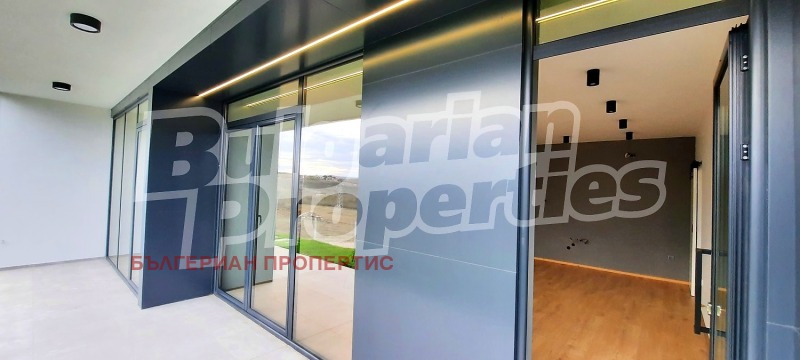 Продава КЪЩА, с. Църква, област Добрич, снимка 12 - Къщи - 53517999