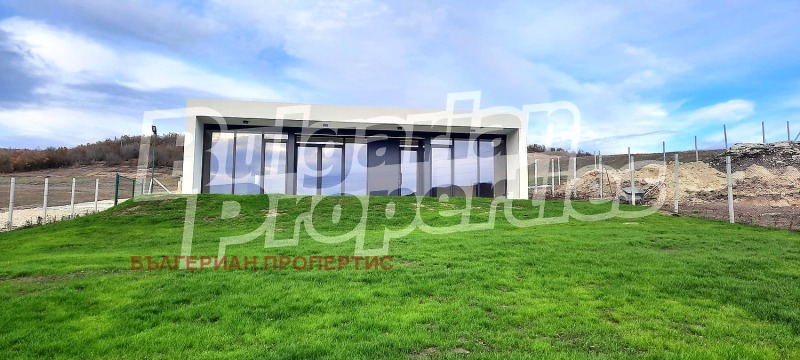 Продава КЪЩА, с. Църква, област Добрич