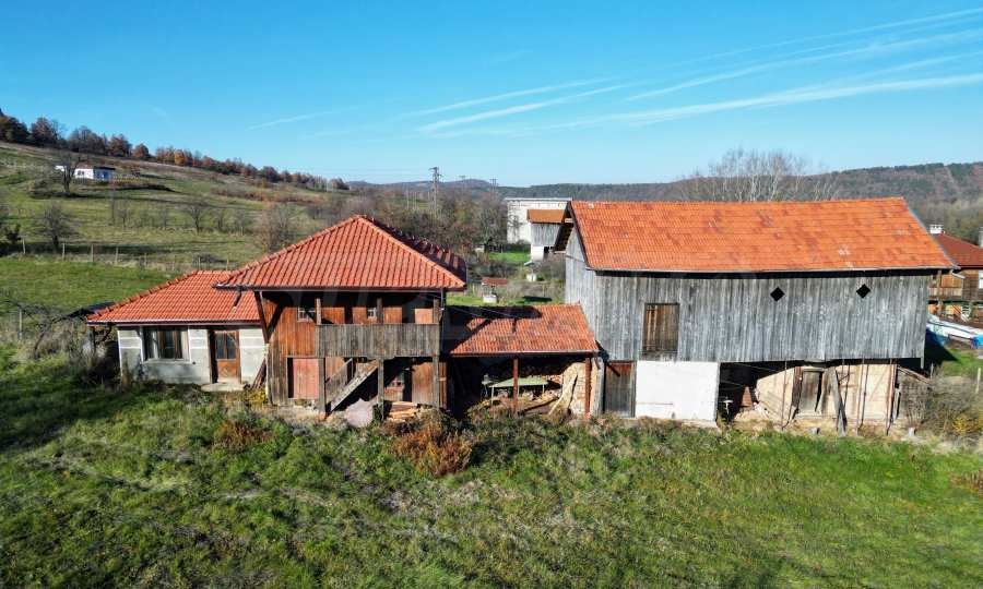Продава КЪЩА, с. Лесидрен, област Ловеч, снимка 2 - Къщи - 48138913