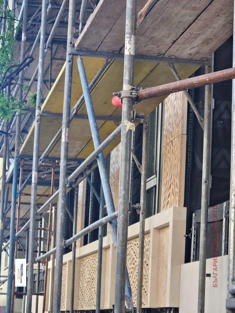 Продава ОФИС в град София, Лозенец - 200 кв.м / 436 600 € » 853 915.38 лв., БЪЛГАРИЯ РИАЛ ЕСТЕЙТС