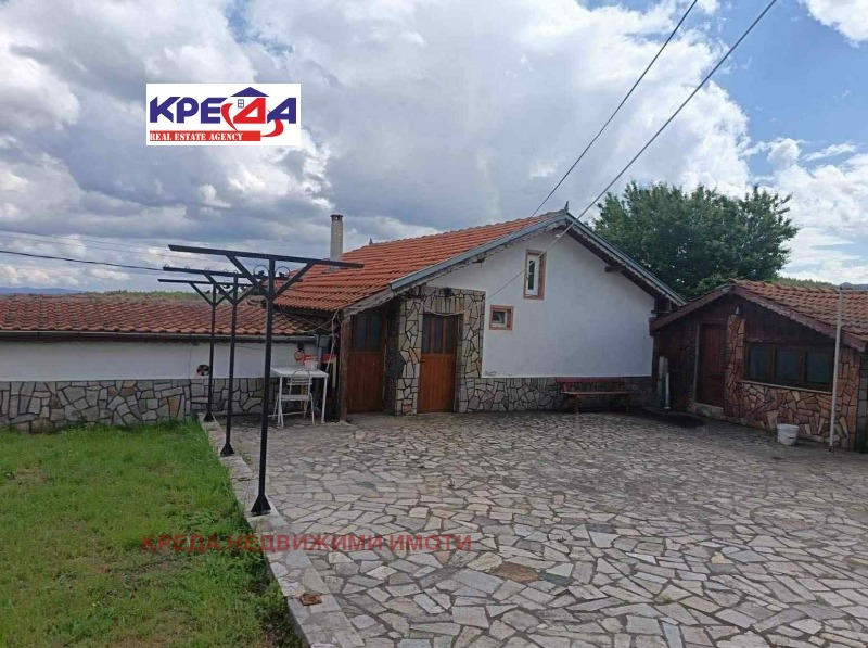 Продава КЪЩА в област Кърджали, с. Папрат - 695 кв.м / При запитване, КРЕДА НЕДВИЖИМИ ИМОТИ