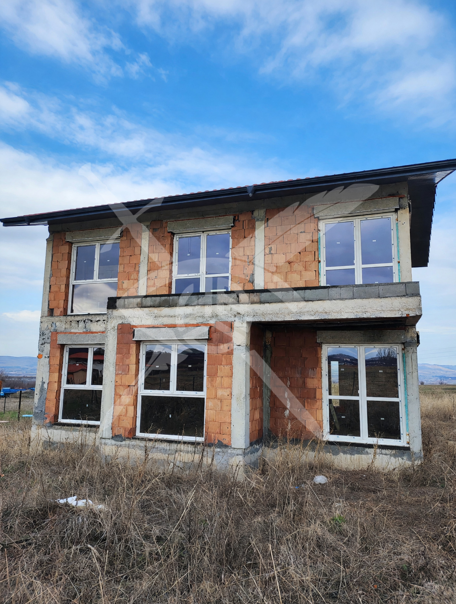 Продава КЪЩА, с. Хераково, област София област
