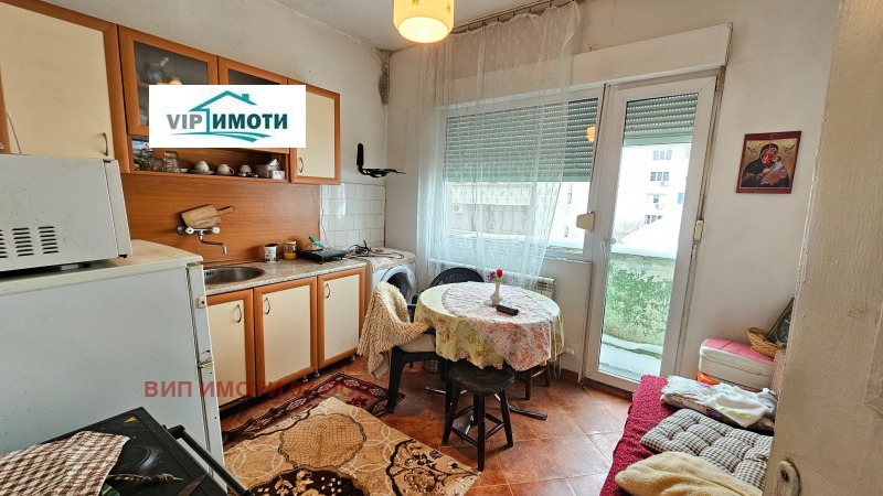 Продава  3-стаен град Ловеч , Център , 86 кв.м | 33725933