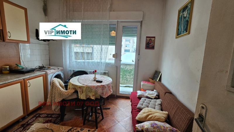 Продава  3-стаен град Ловеч , Център , 86 кв.м | 33725933 - изображение [4]