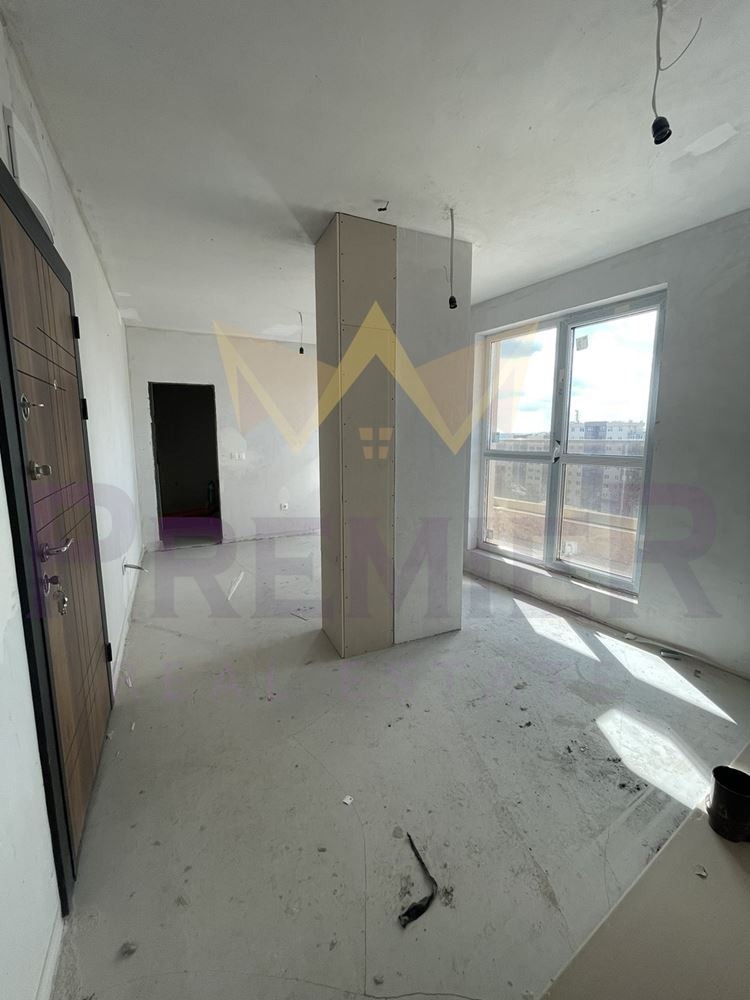 À venda  Escritório Varna , Levski 1 , 48 m² | 57086396