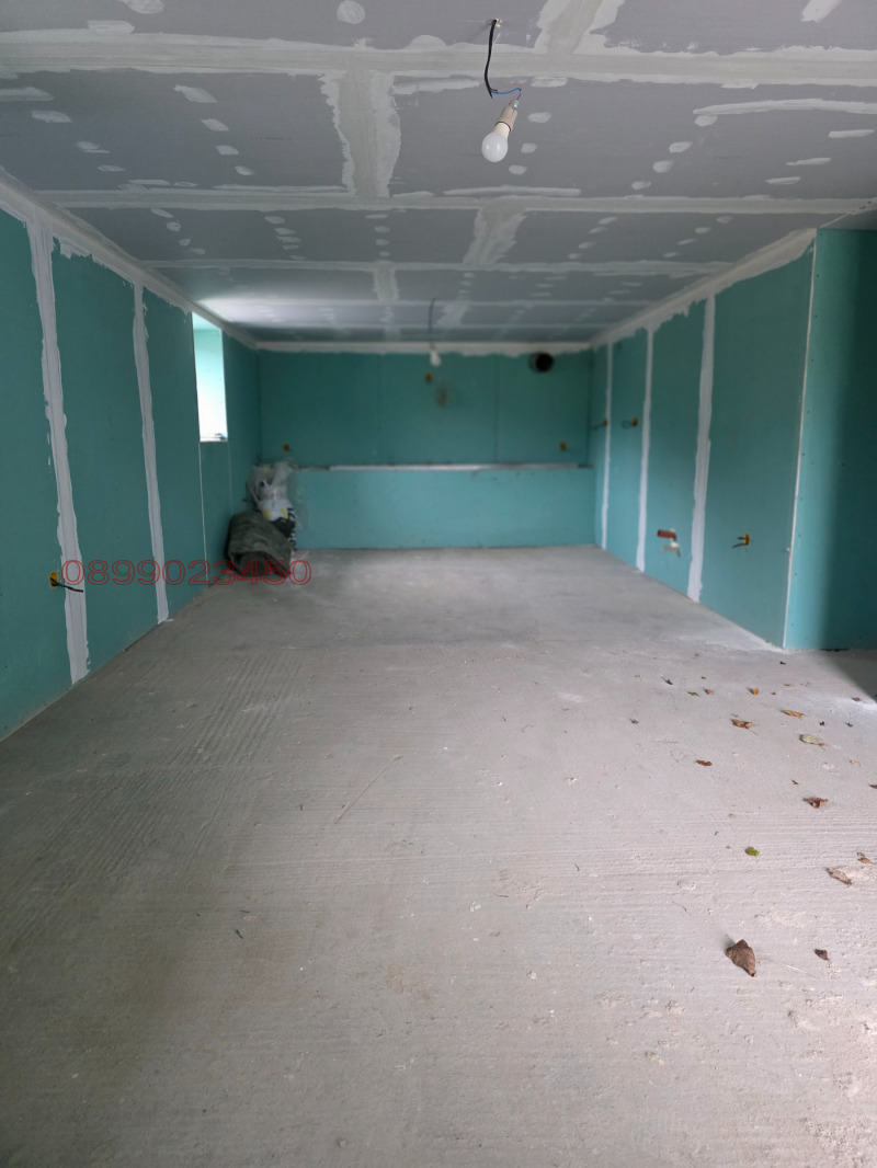 Продава КЪЩА, гр. Правец, област София област, снимка 3 - Къщи - 52780448