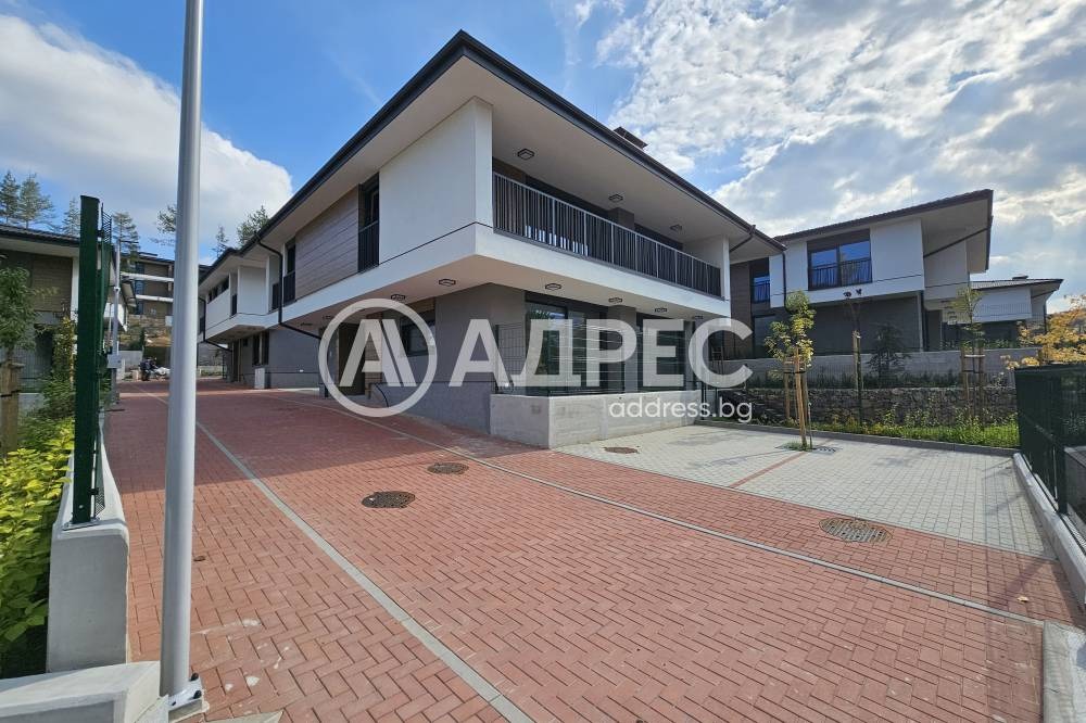 Продава КЪЩА, гр. София, м-т Камбаните, снимка 3 - Къщи - 53706234